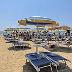 AIRONE MARE-CASA DAL PIAZ-7posti letto, Piazza Marconi