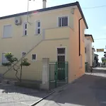 AIRONE MARE-CASA DAL PIAZ-7posti letto, Piazza Marconi